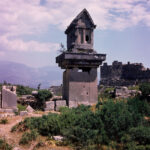 Harpy Anıtı