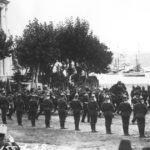 Sultan V. Mehmed Dolmabahçe Sarayı’ndan Çıkıyor