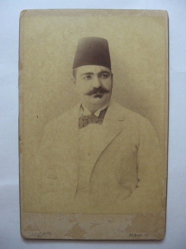 SİMALAR — Portre / kişi görseli