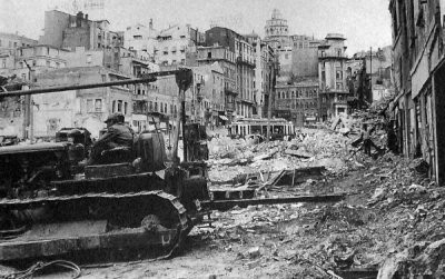 tunc sirman Karakoy yikim