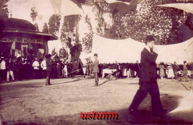 OSMANLI-DONEMI-FOTOGRAF-BAYRAM-YERI-HAZIRLIK  18078879 0