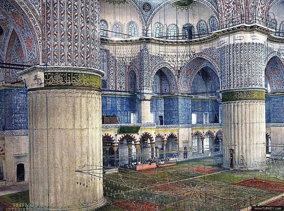 ofaltuntas Mosque of Sultan Ahmet I interior 