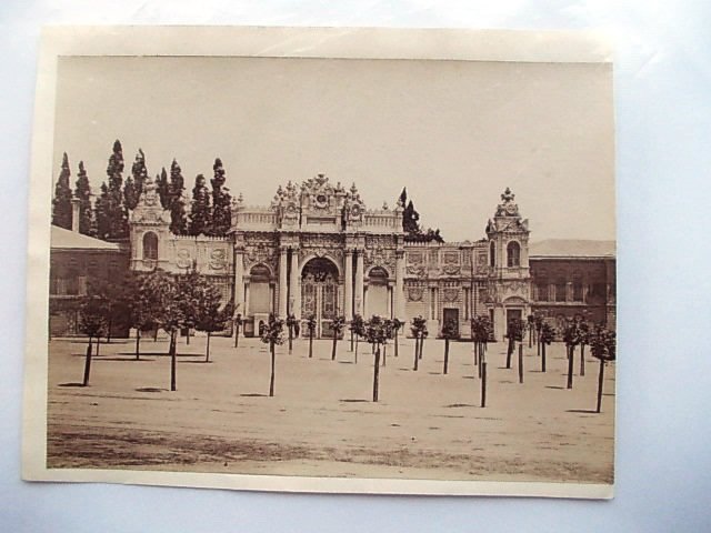 DOLMABAHÇE ve ÇIRAĞAN — Arşiv görseli