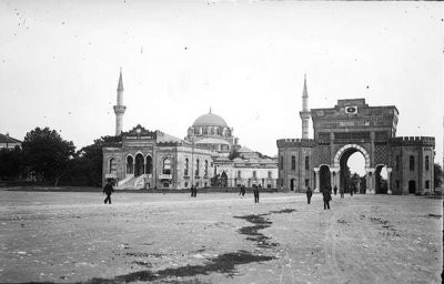 Beyazit-ÜNİVERSİTEDEN CAMİİYE BAKIŞ