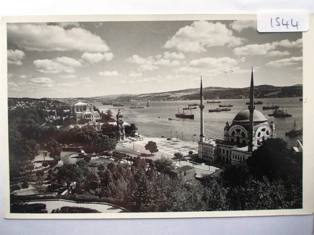 DOLMABAHÇE ve ÇIRAĞAN — Arşiv görseli