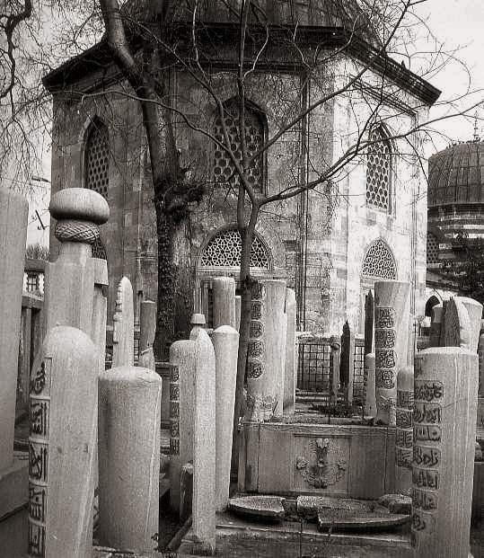 Sokullu Mehmed Paşa Türbesi ve Haziresi