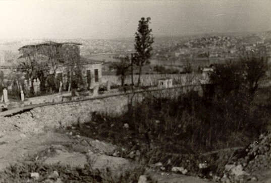 33a