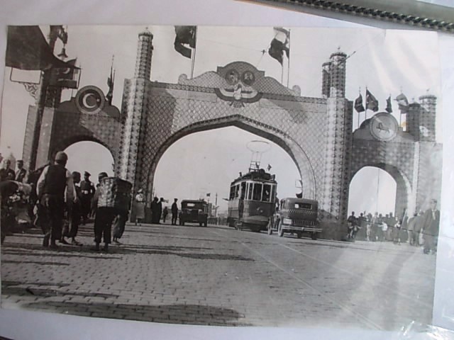 GALATA KÖPRÜSÜ — Arşiv görseli