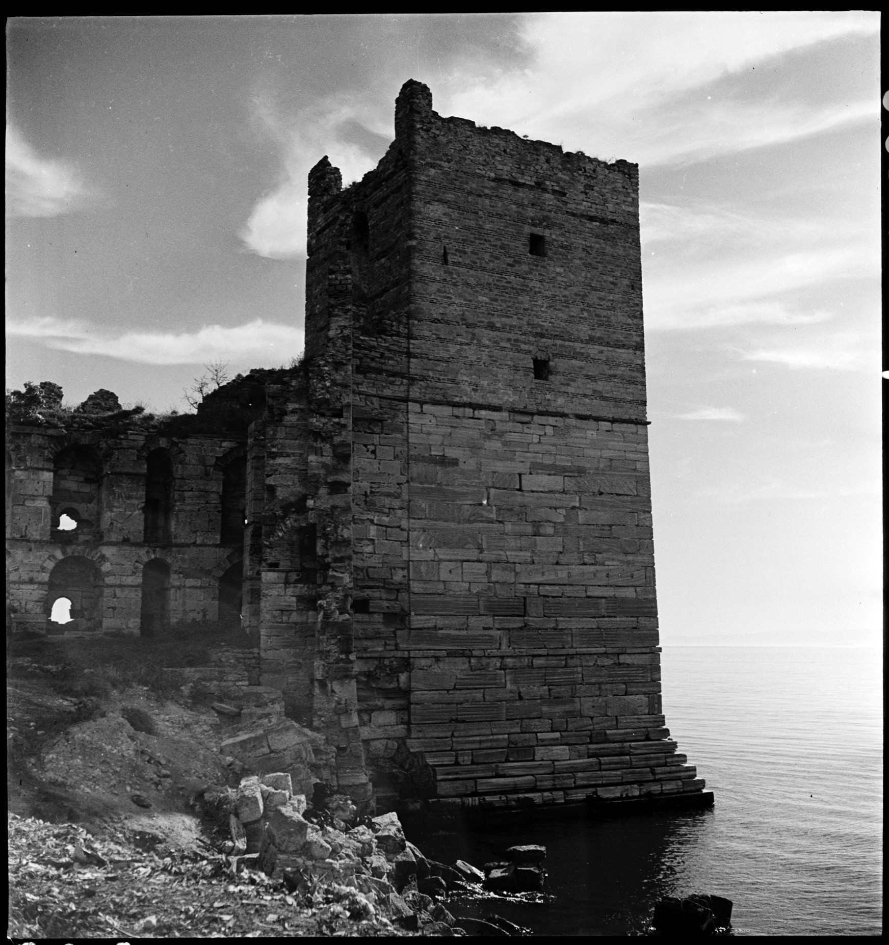 SURLAR 1936. MARMARA...25