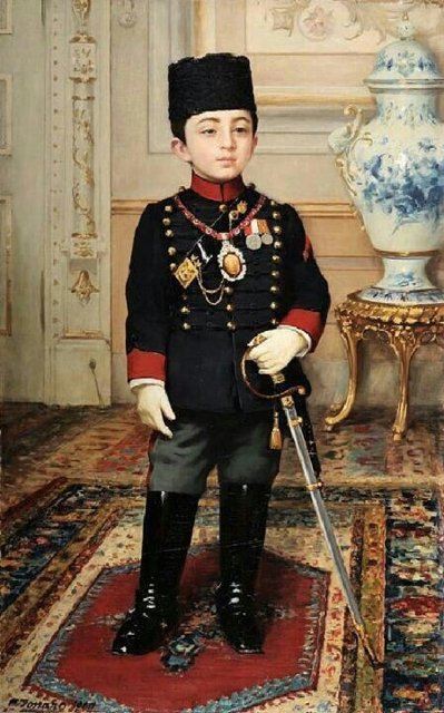 Dynasties — Portrait / people