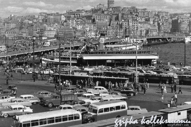 sguner Eminonu ve galata Koprusu