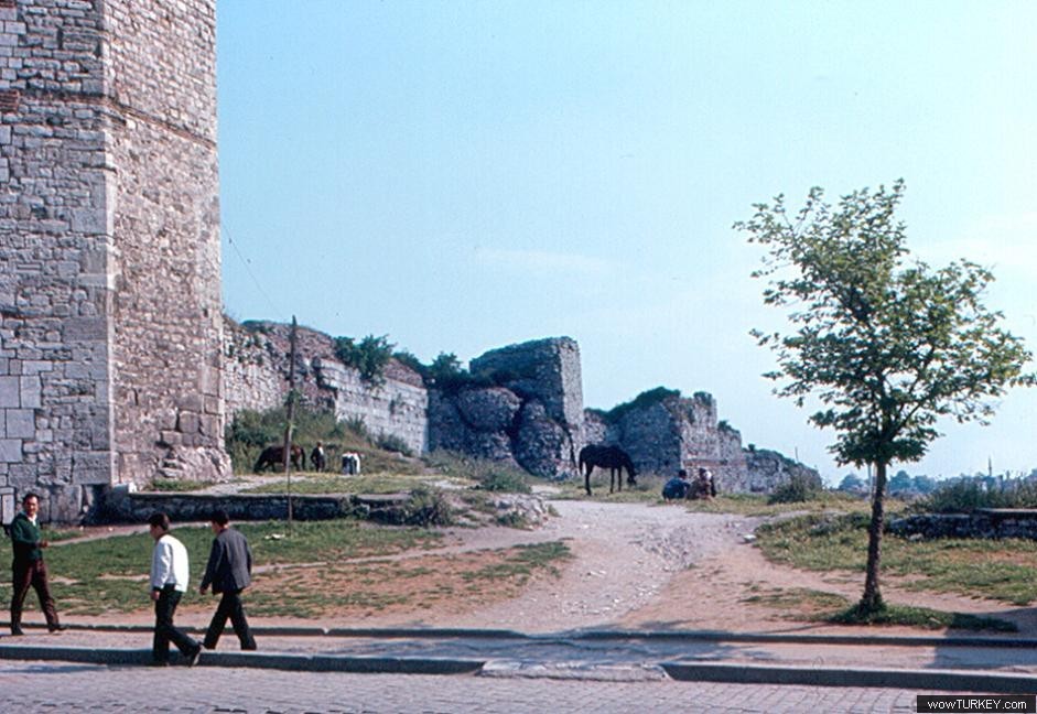 ahmet gullu 25 Istanbul  City Wall