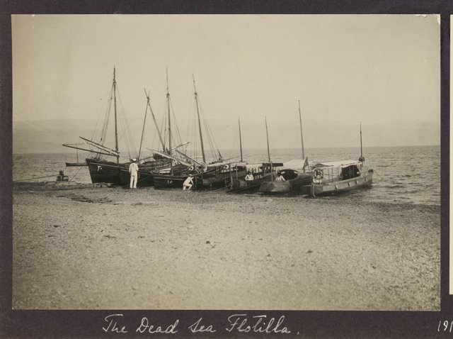 The Dead Sea flotilla, 1917