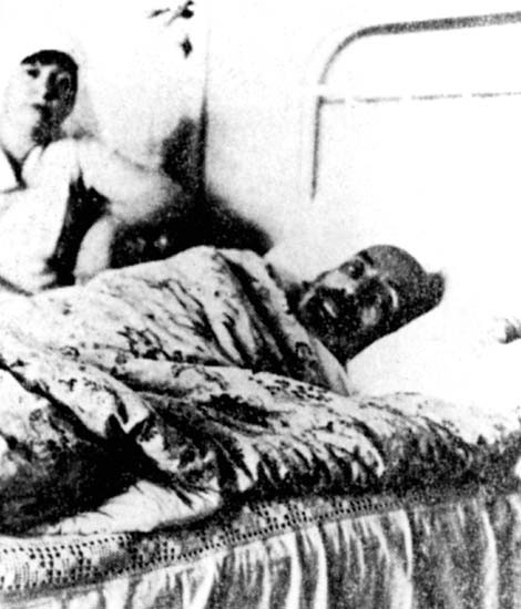 MÜHİM  İNSANLAR — Portre / kişi görseli