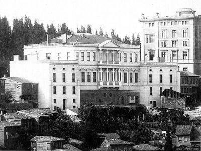 1911 de yanan tevfik paşa konağı park otelin yeri