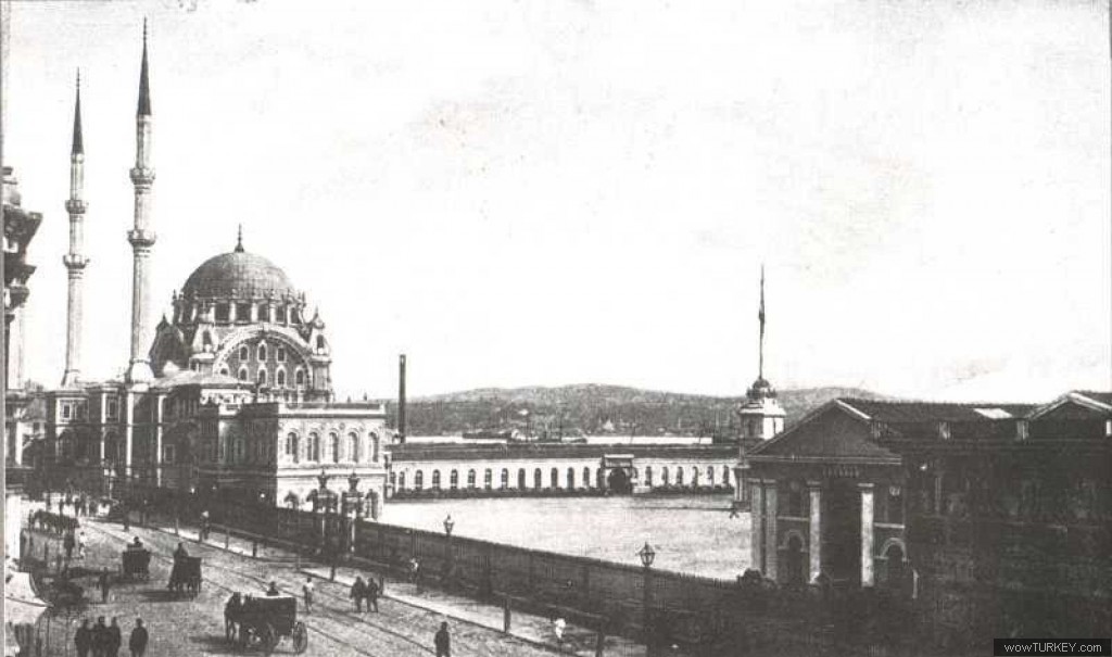 TOPHANE KIŞLASI VE NUSRETİYE