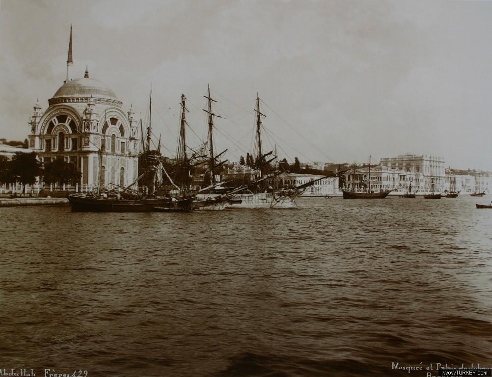 fikri aktan dolmabahce sarayi ve camii 1890