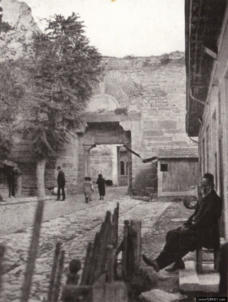 ERHAN DEMIR Edirnekapi Istanbul