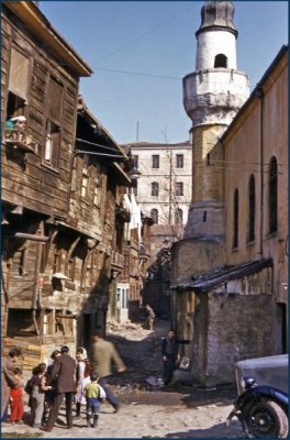 seda sezgen 1953 yilinin Tophanesi Izzet Kehriba