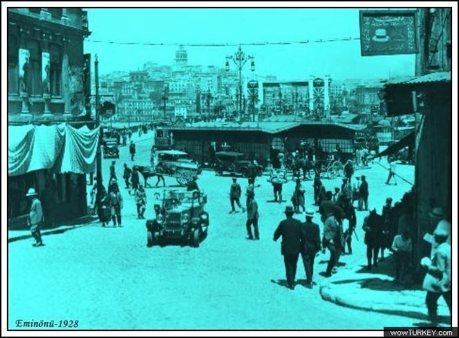 Mehmet Dabak Eminonu 1928 Yeni Camii merdivenler