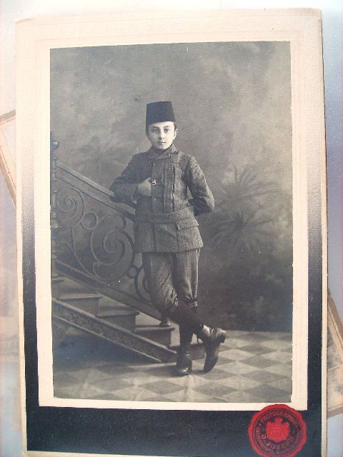 SİMALAR — Portre / kişi görseli