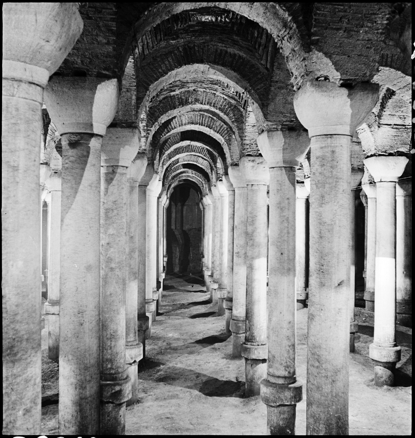 BİNBİRDİREK SARNICI 1937 