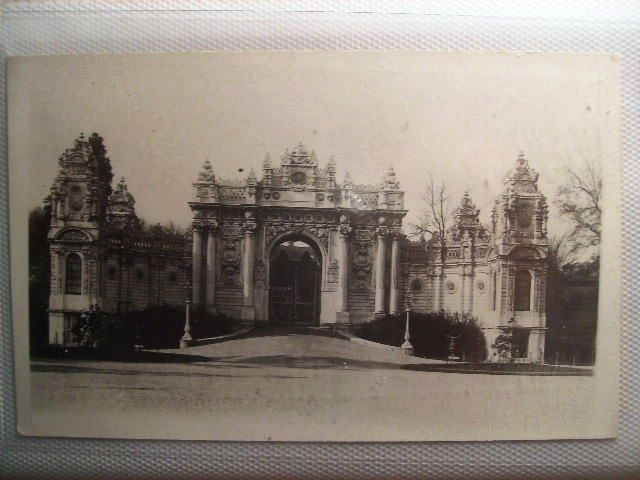 DOLMABAHÇE ve ÇIRAĞAN — Arşiv görseli