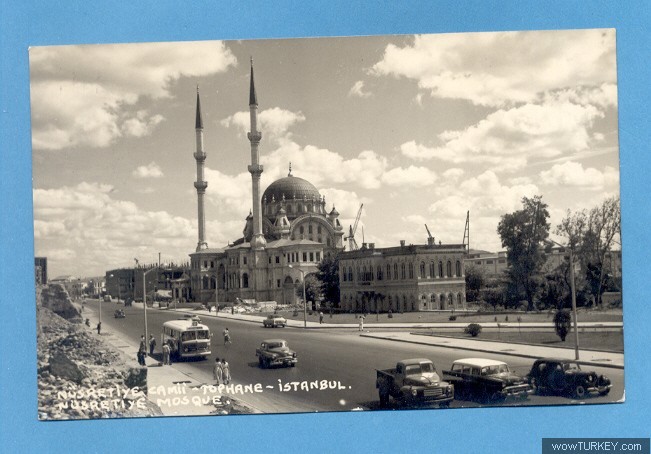 TOPHANE-NUSRETİYE CAMİİ