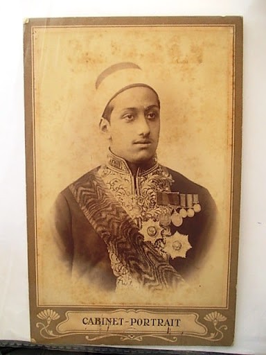 SİMALAR — Portre / kişi görseli