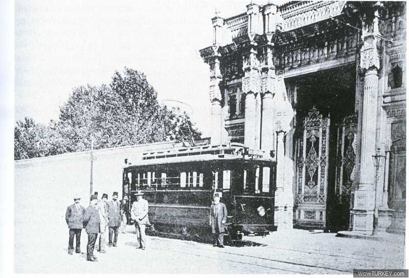 ÇIRAĞAN SARAYI KAPISI