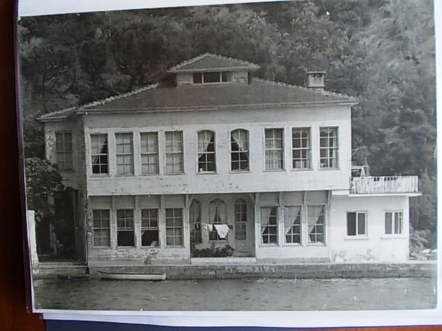 Mansions, Pavilions and Waterfront Houses — Archive image