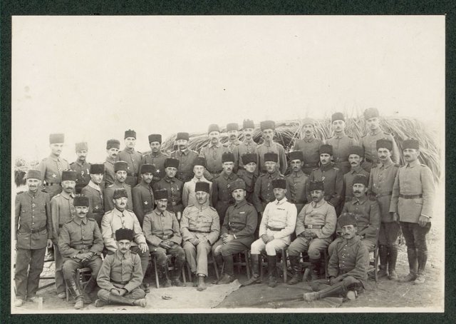  GROUP~1