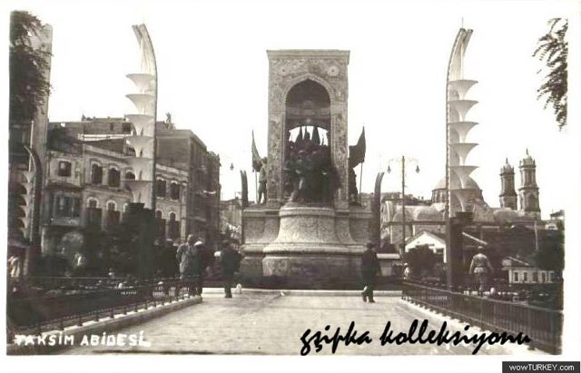 sguner 9Taksim Ataturk Heykeli copy