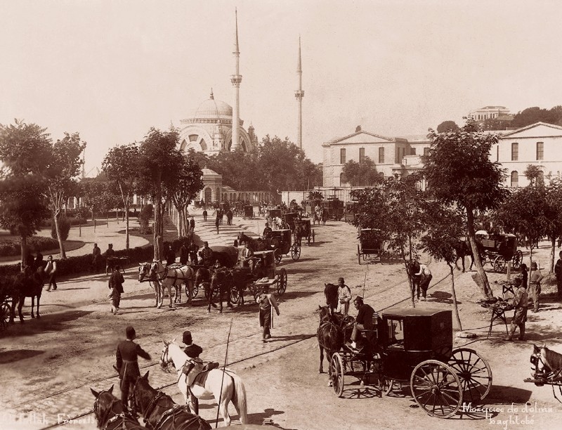 Dolmabahçe-Mosque-and-Square-Late-19th-C