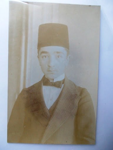 MÜHİM  İNSANLAR — Portre / kişi görseli