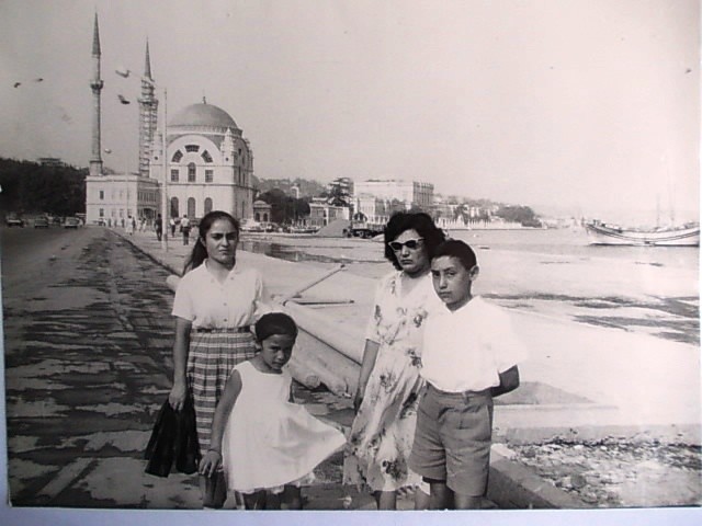 DOLMABAHÇE ve ÇIRAĞAN — Arşiv görseli