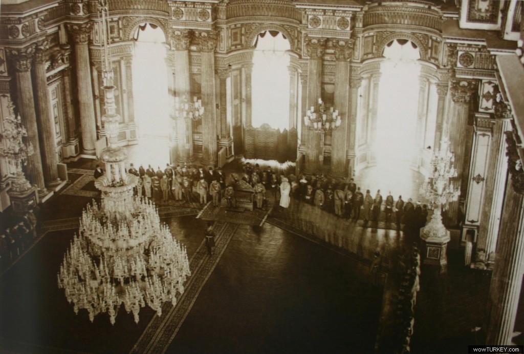 fikri aktan dolmabahce sarayi muayede salonu 30-8-1919