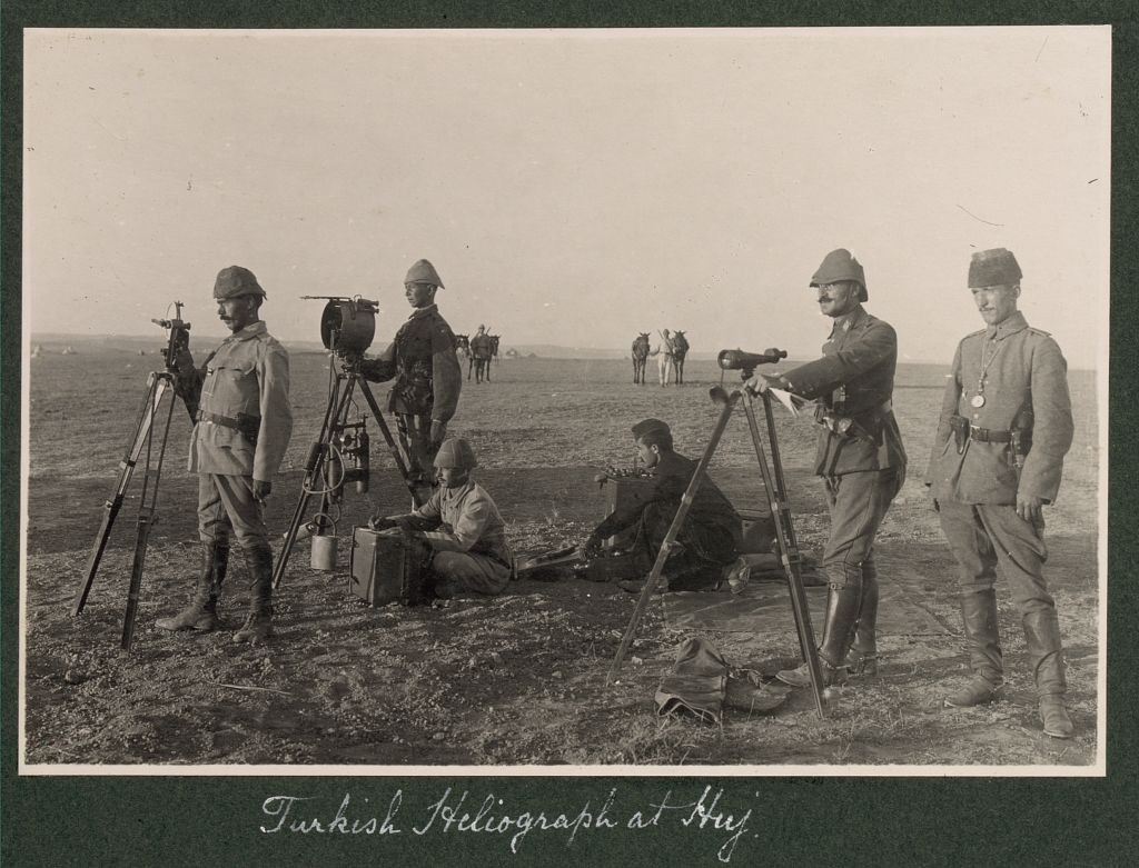 Turkish heliograph at Huj, 1917
