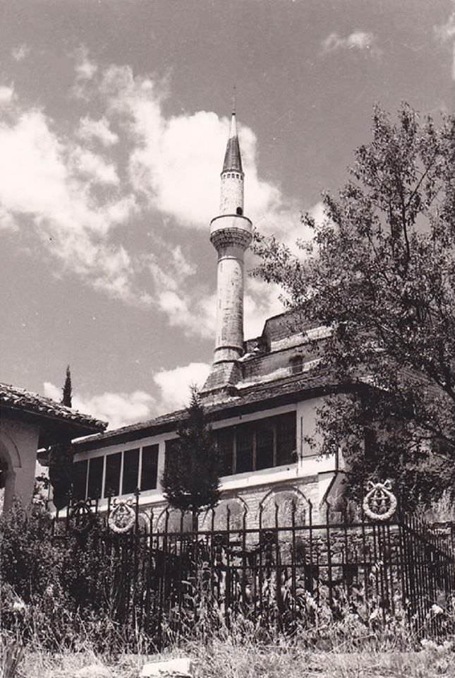 Yanya Aslan Camii, Yunanistan