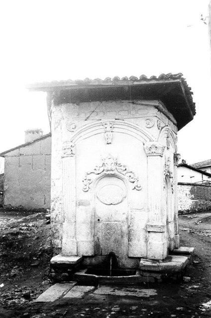 Eski Çeşme, Uşak