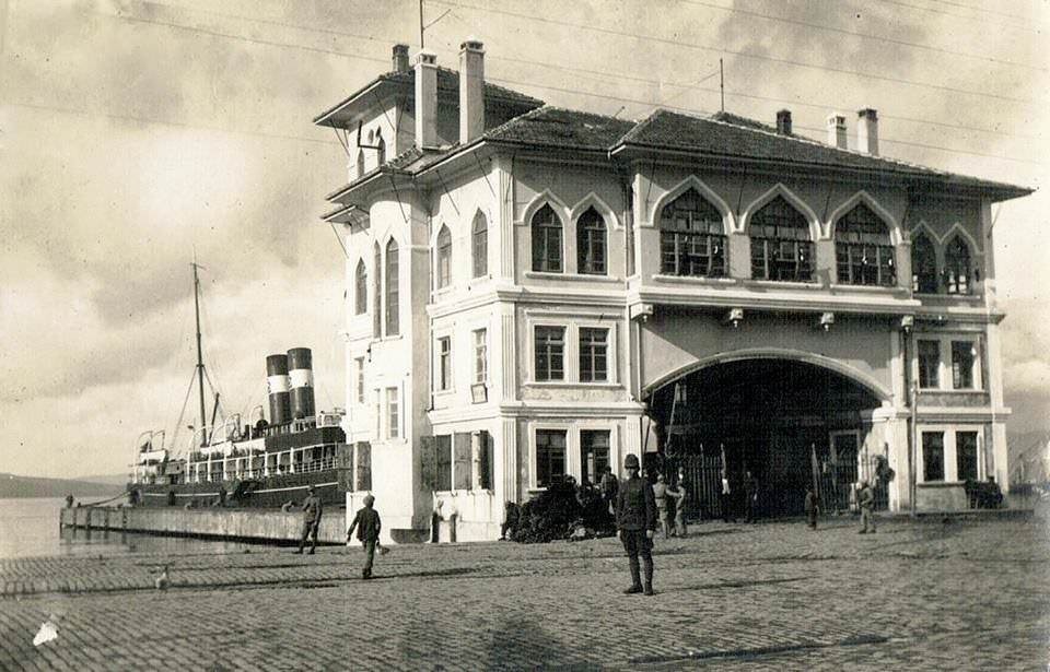 Bandırma İskelesi