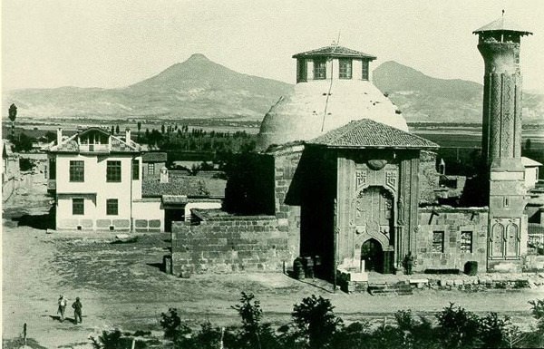 Konya İnce Minare