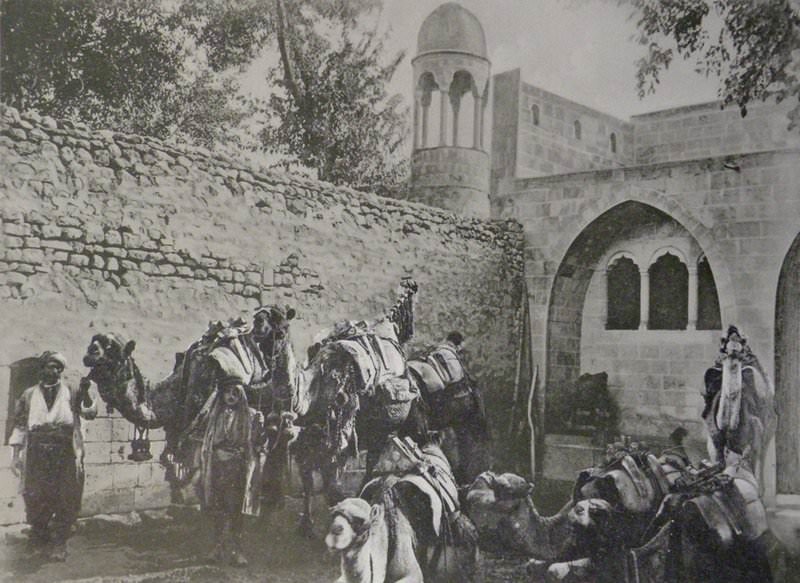 A caravansary in Urfa (Source: Hugo Grothe, Geographische Charakterbilder, Leipzig, 1909)