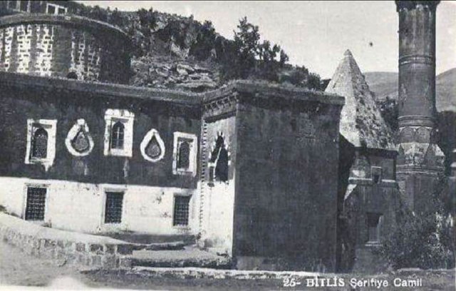 Bitlis Şerefiye Camii