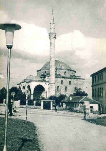 Üsküp Mustafa Paşa Camii