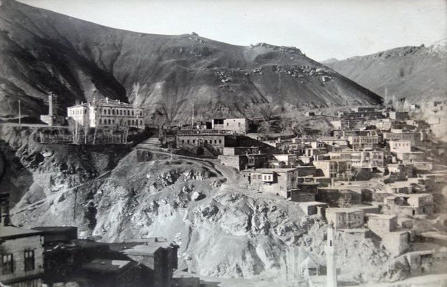 The small town of Arghana Maden / Ergani (Source: Michel Paboudjioan collection)