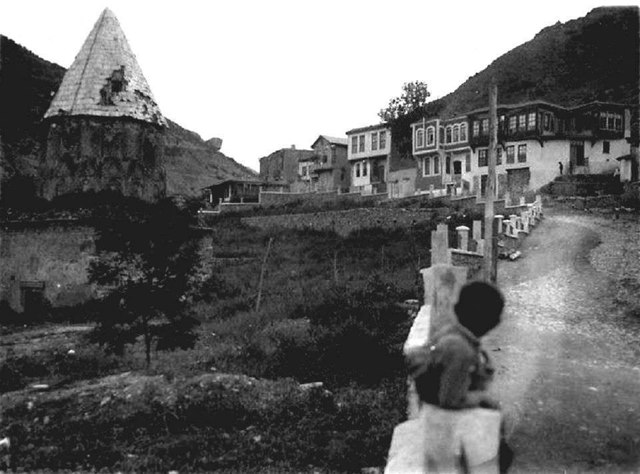 Akşehir Mahmut Hayrani Hazretlerinin Türbesi / 1920.