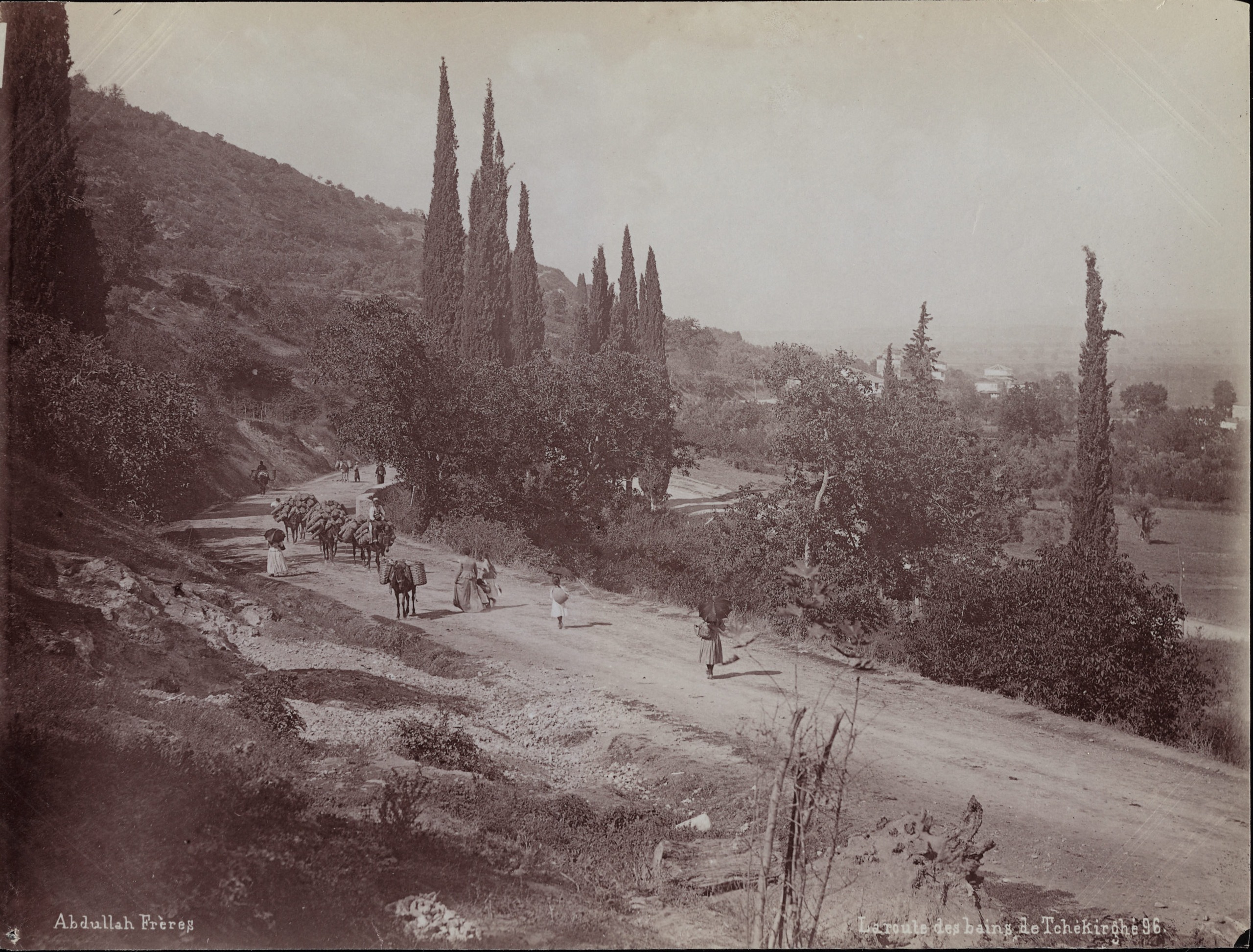 Çekirge Banyolarına Giden Yol, Bursa / Abdullah Fréres Fotoğrafı