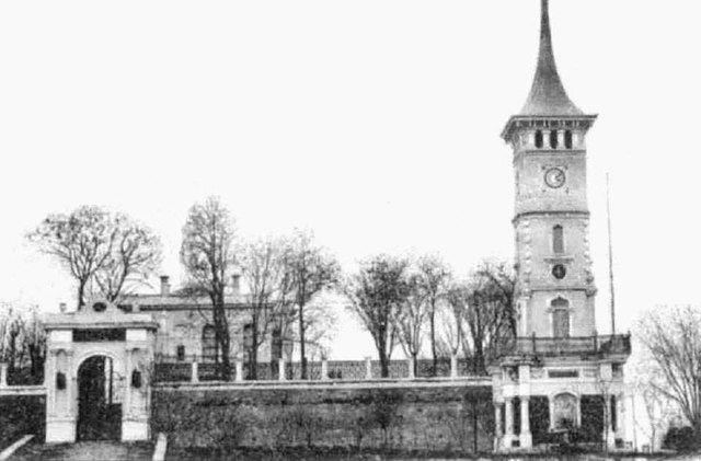 Kocaeli İzmit Saat Kulesi ve Kasr-ı Hümayun Taç Kapısı
