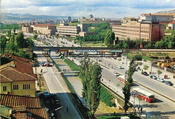 Ankara Sıhhiye (dereye dikkat)